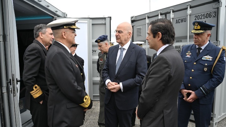 Επίσκεψη Ν. Δένδια στη ναυτική βάση Λισαβόνας και το Επιχειρησιακό Κέντρο για Μη Επανδρωμένα Οχήματα – Κόμβο Καινοτομίας