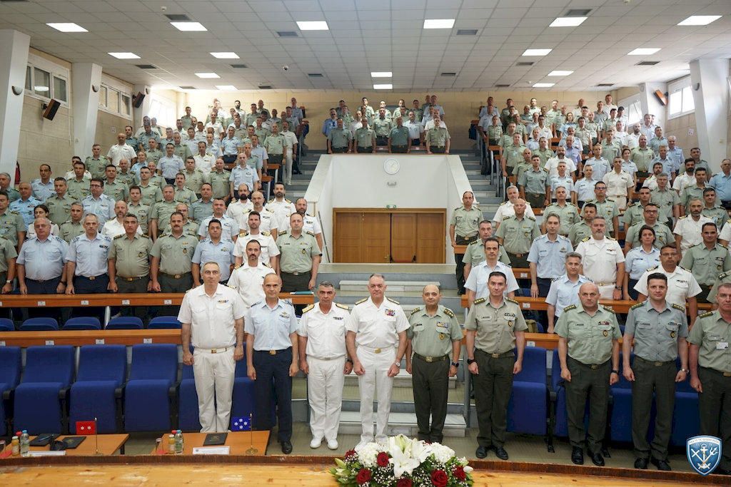 Ομιλία Αρχηγού ΓΕΝ στην Ανώτατη Διακλαδική Σχολή Πολέμου