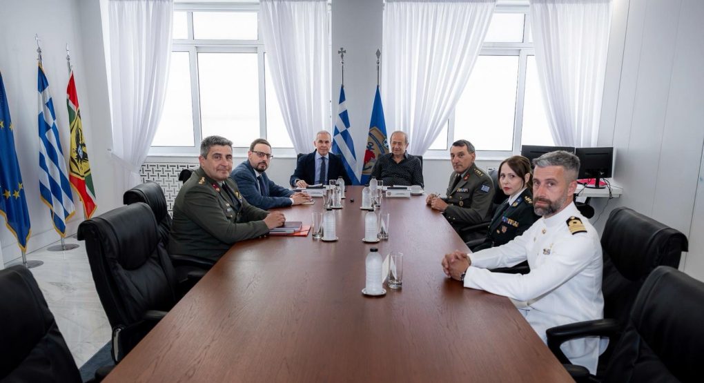 Υπεγράφη το Πρωτόκολλο Παράδοσης – Παραλαβής τμήματος του πρώην Στρατοπέδου «Μαντουβάλου» στον Δήμο Ανατολικής Μάνης