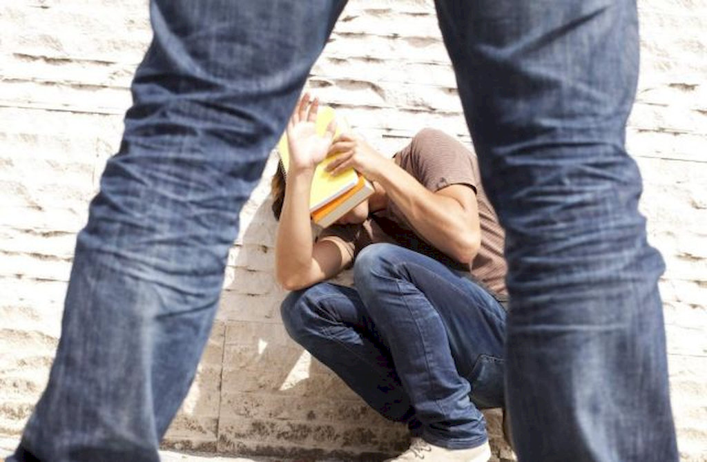 Βία στα σχολεία – Ένα σύνθετο κοινωνικό φαινόμενο