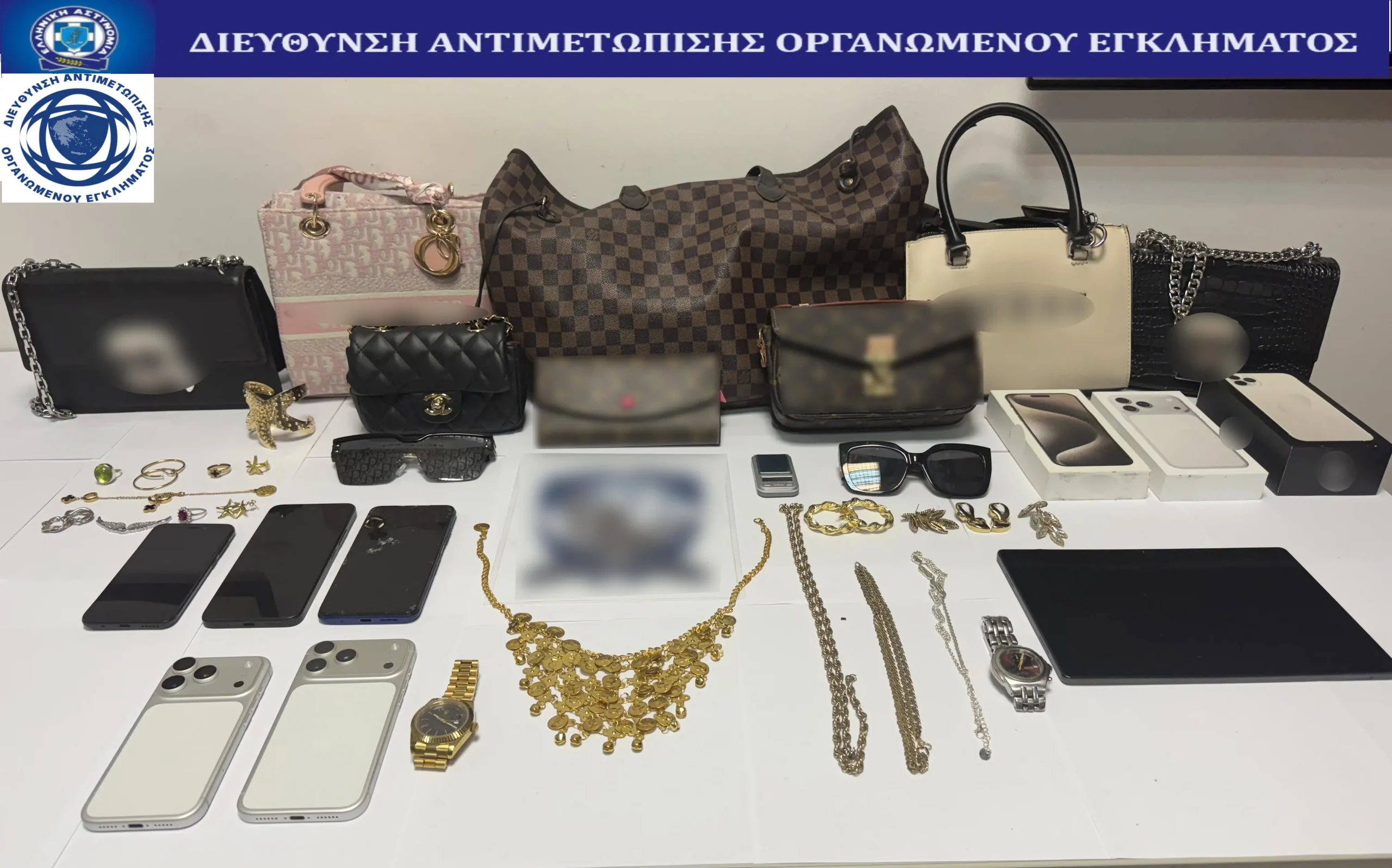 Αττική: Τέλος στη δράση της σπείρας των «μαϊμού» υπαλλήλων ΔΕΔΔΗΕ και των «αναρριχητών» διαρρηκτών (βίντεο)