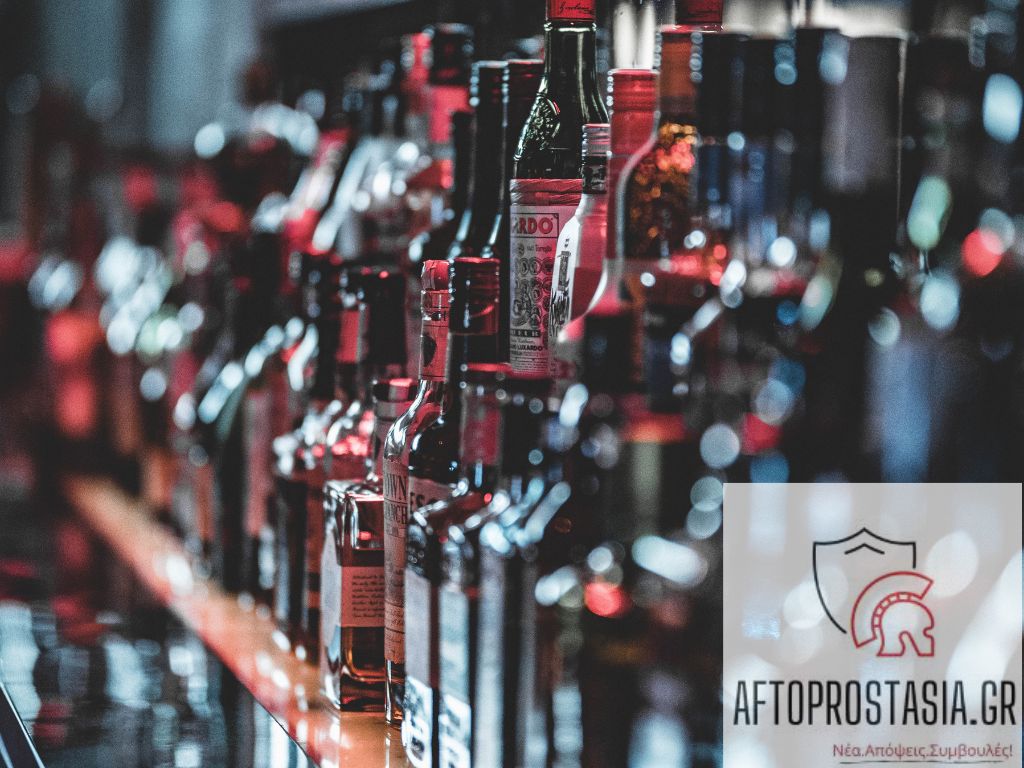 Αθήνα: Επιχείρηση «Νυχτερινός Ποιμήν» της ΕΛ.ΑΣ. – Χειροπέδες σε 51χρονο για αλκοόλ σε ανηλίκους και κατοχή ηρωίνης