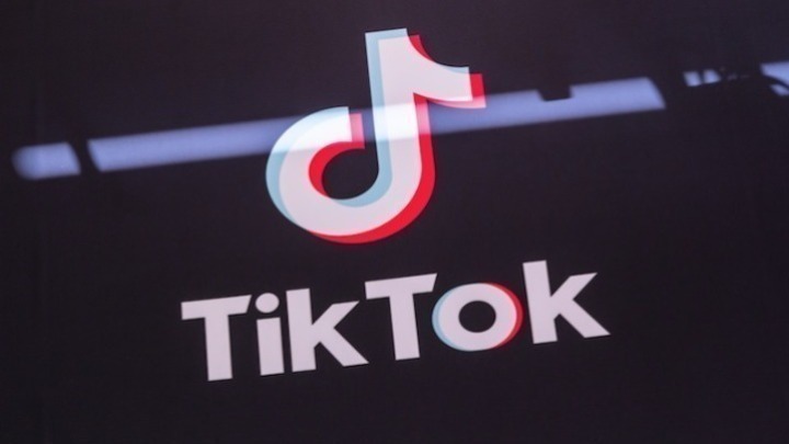 ΕΕ: Κατηγορεί το TikTok ότι δεν προστατεύει επαρκώς τους ανήλικους χρήστες