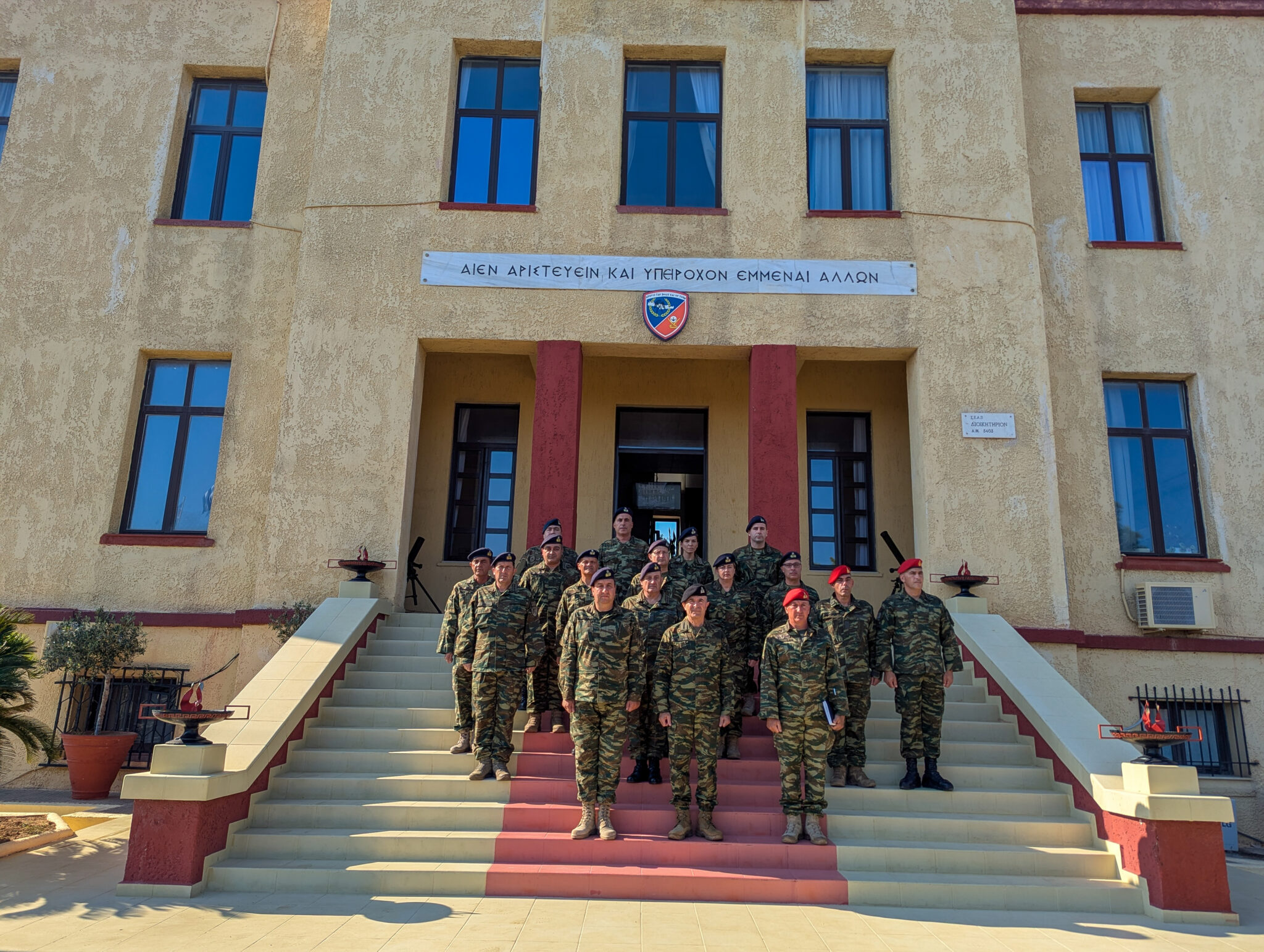 Επίσκεψη Αρχηγού ΓΕΣ στην 5η Α/Μ ΤΑΞ και στη 44 ΣΔΙ