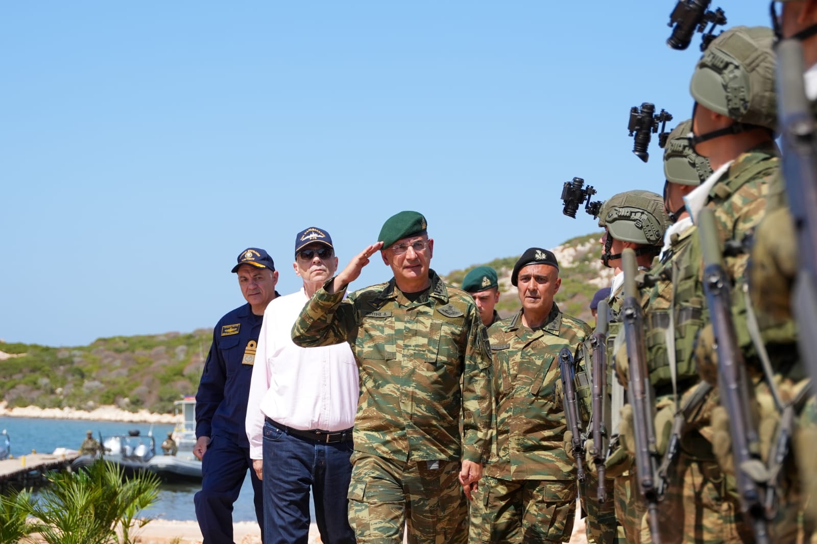 Εγκαίνια Νέων Ξενώνων στη νήσο Ρω