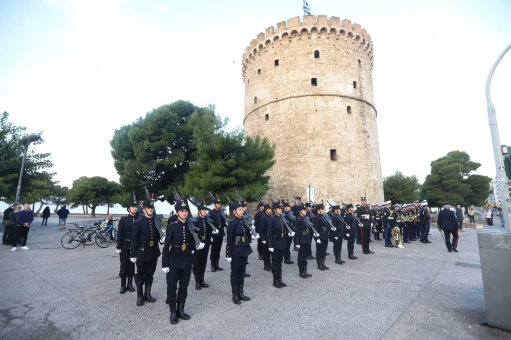 Δεκαπενταύγουστος -ΑΣΔΗΜ: Έπαρση της Ελληνικής Σημαίας στο Λευκό Πύργο