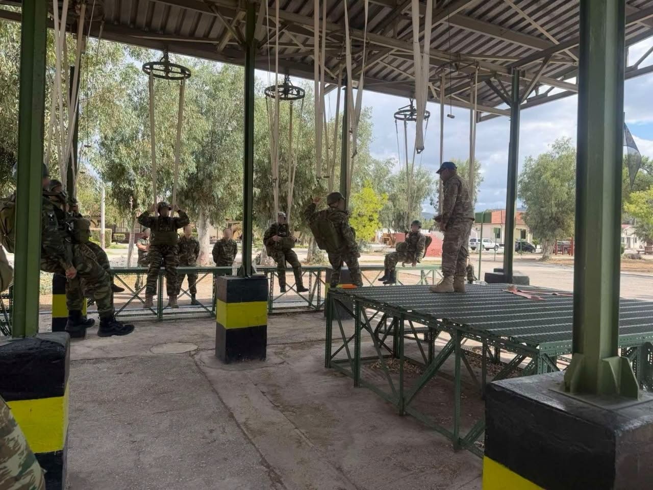 Μετεκπαίδευση Εφέδρων Αλεξιπτωτιστών 2ας ΜΑΛ