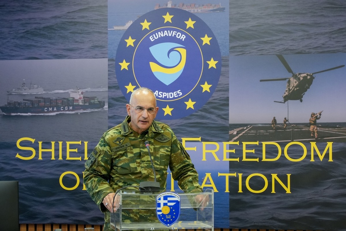 Στη Λάρισα ο Αρχηγός ΓΕΕΘΑ: Επίσκεψη στο Ευρωπαϊκό Στρατηγείο Επιχειρήσεων