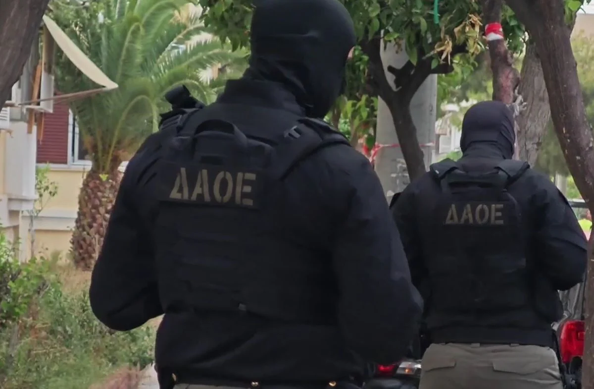 ΔΑΟΕ: Εξαρθρώθηκε κύκλωμα τηλεφωνικών απατών με «δόλωμα» δήθεν διαρροή ραδιενέργειας – Δύο συλλήψεις