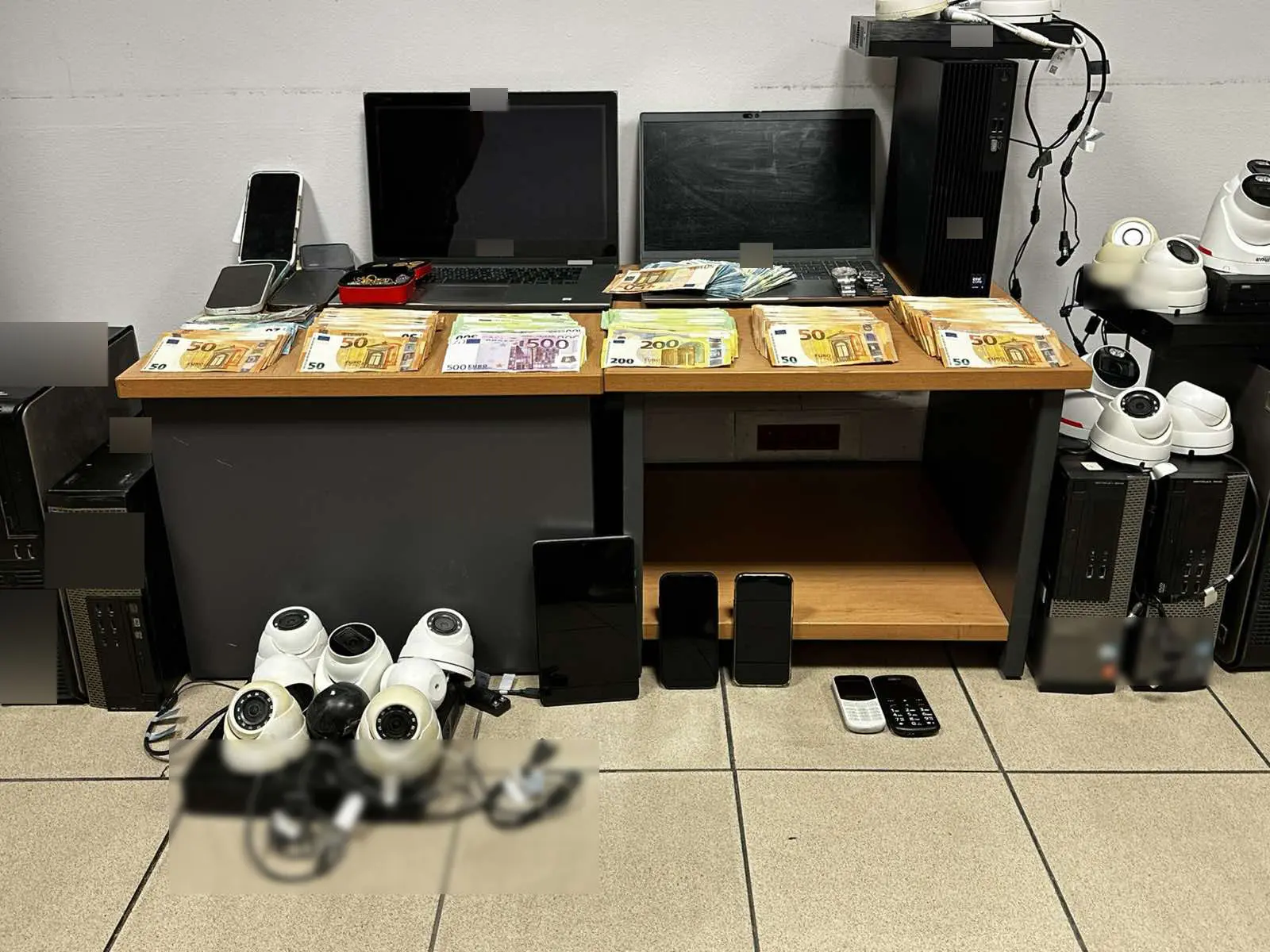 Εξάρθρωση σπείρας παράνομου τζόγου με «πειραγμένο» λογισμικό – 20 συλλήψεις και διαφυγόντα κέρδη άνω του 1 εκατ. ευρώ (βίντεο)